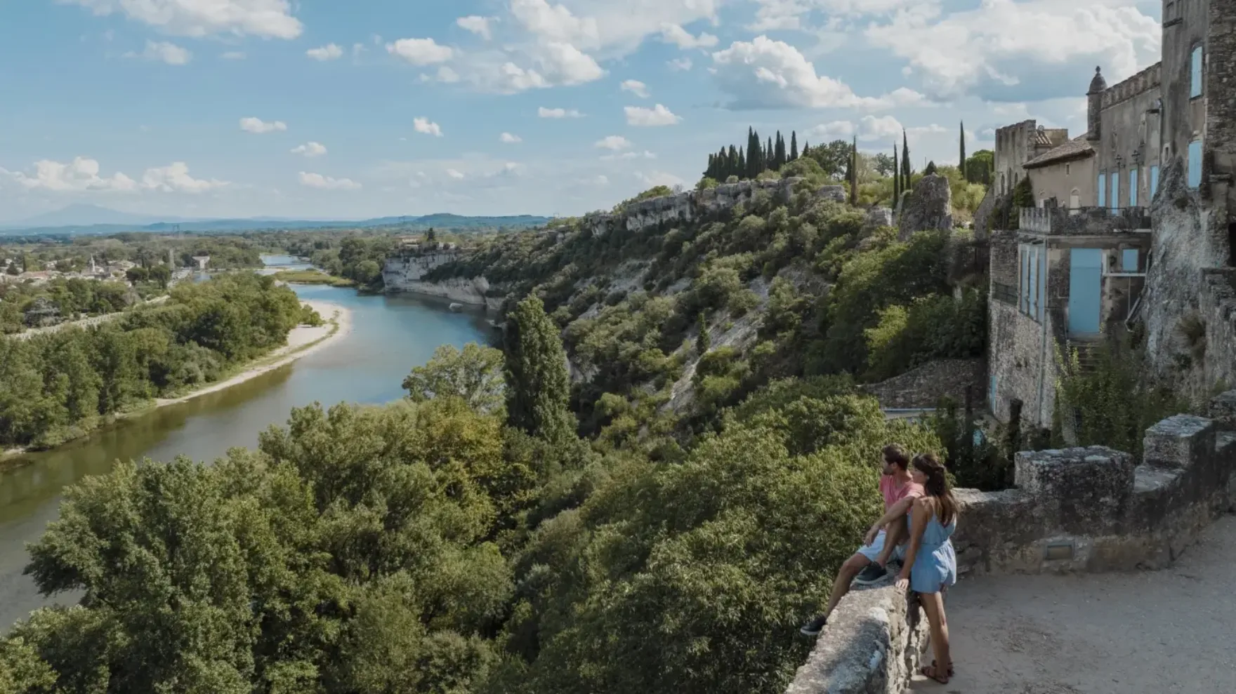 alentours aiguèze camping la roque sur cèze provence occitanie