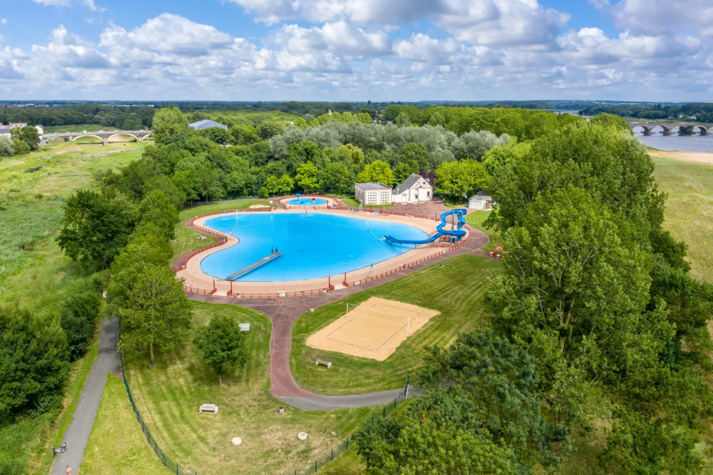 piscine du camping les ponts de cé loire