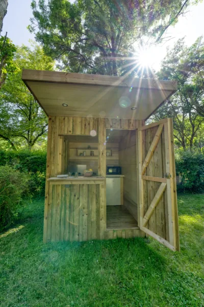 Slow Box (box avec sanitaires et cuisine privés)