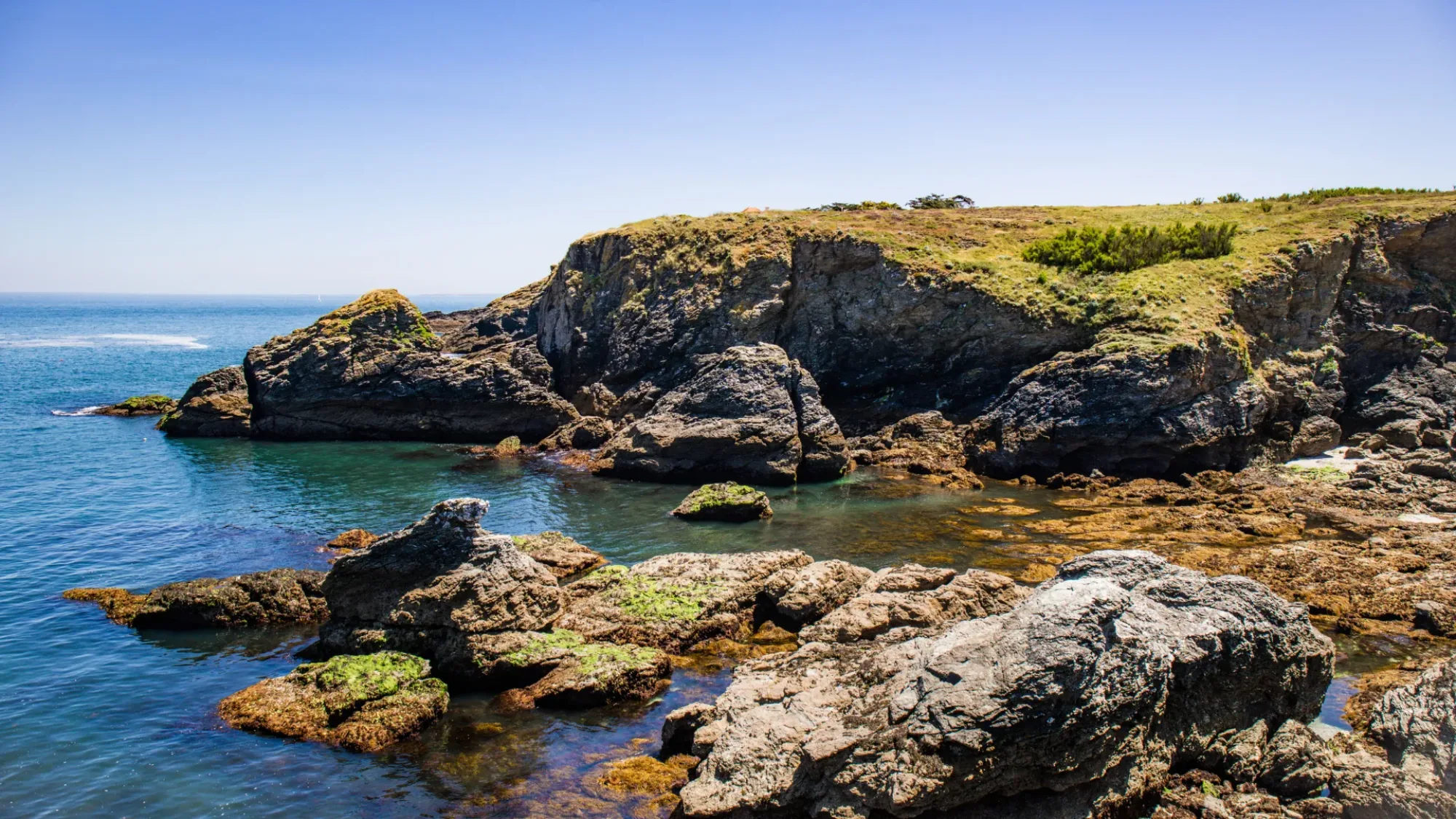 rochers de belle-île